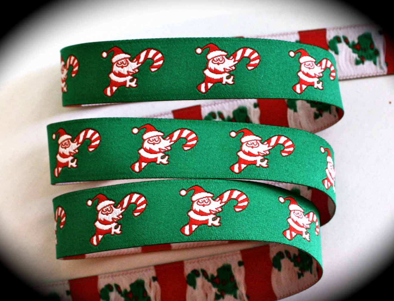 Christmas Ribbon SantaB 5/8" x 25 yards Santa on Candy Cane