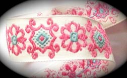 VINTAGE1520 1" (5 yds) NATURAL/PINK/BLUE WOVEN