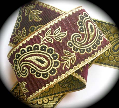 METALLIC415 2 3/8" (1 yd) Wine/Black/Gold Paisley