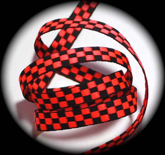 CHECKERBOARD - 3/8" CERISE/BLACK WOVEN (3 YDS)