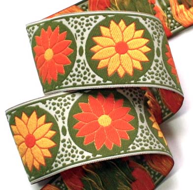 DAISY DOT FLOWER5 1 7/8" (3 yds) OLIVE/ORANGE/YE