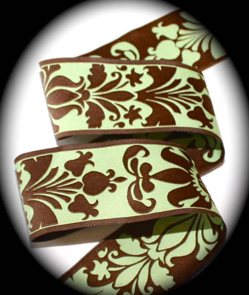 DAMASK DESIGN6A - 1 1/2" (10 YDS) CELERY/CHOC. BROWN