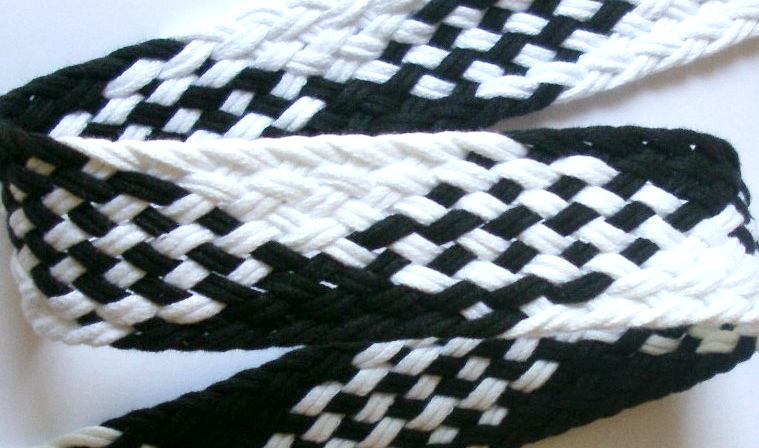 CUSTOM4 1 3/8"(1 YD) BLACK/WHITE CUSTOM WEBBING