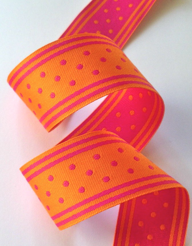 GPD159 1 1/2"  Orange/Pink Reversible Dots/Stripes (5 YDS)