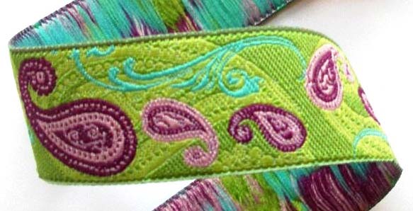 PAISLEY*15b -1" (3 YDS) APPLE/LIME/LILAC New