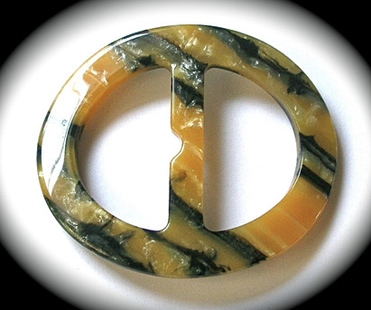 BUCKLE55 -1 1/2 " (ID) X 3"H  X  2 1/4" X 2 3/4" W TIGER