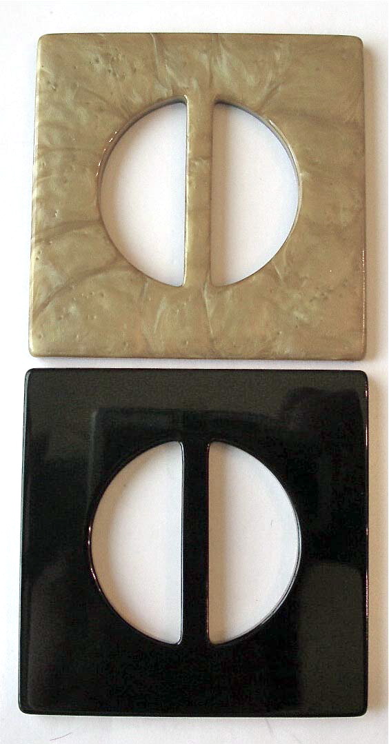 BUCKLE13A 1 3/4"(ID) X 3"X3" Lt. Gold and Black Acrylic 10 pcs