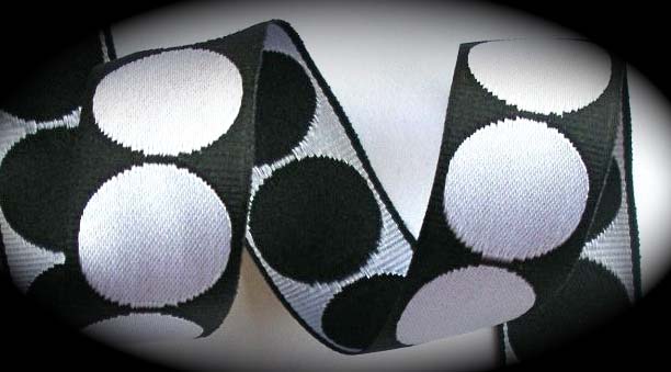 GPD218 1" (3 yds)  LARGE REV. BLACK/WHITE WOVEN