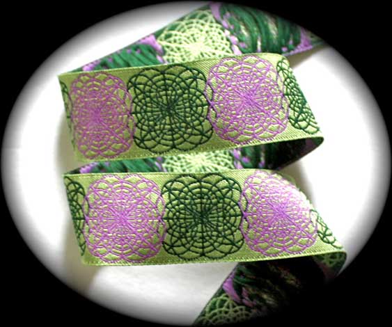 Spiral Doodle1 - 1" x 3 yards Green, Green and Lilac