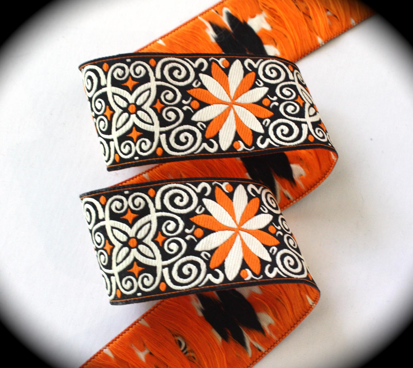 Pinwheel Zinnia119b  1 1/2" x 3 yards Orange, Black and Creme