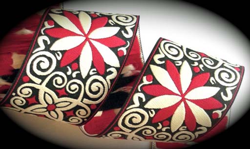 PINWHEEL ZINNIA117d 1 7/8"(3 yds) Creme, Black and Cherry